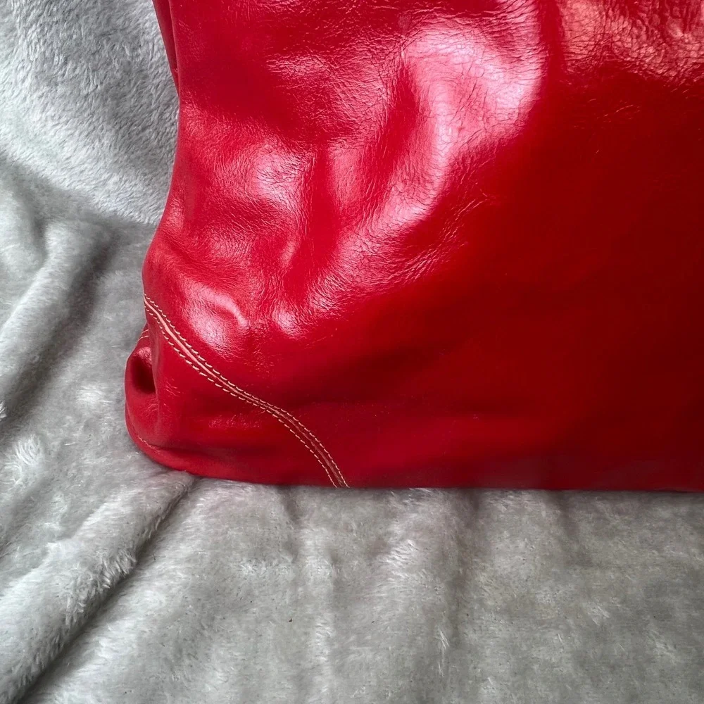 Kenneth Cole Reaction Red Leather Tote Bag Indie Sleaze Y2K Corporate Goth Retro